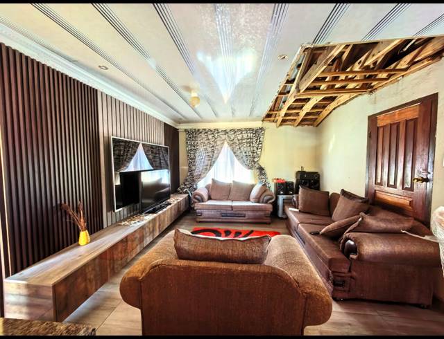 3 BEDROOM HOUSE FOR SALE IN SEBOKENG ZONE 3